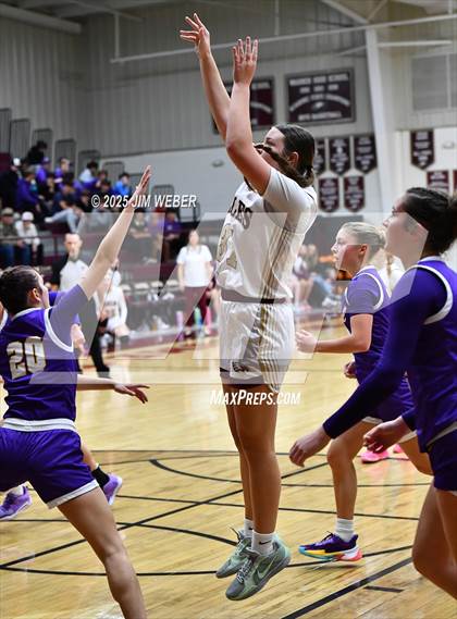 Thumbnail 2 in Central @ Warner photogallery.