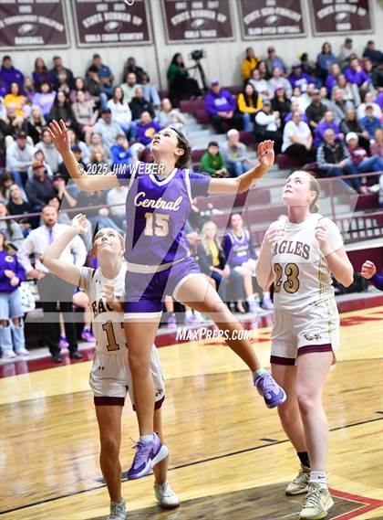 Thumbnail 2 in Central @ Warner photogallery.