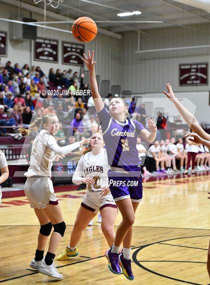 Thumbnail 1 in Central @ Warner photogallery.