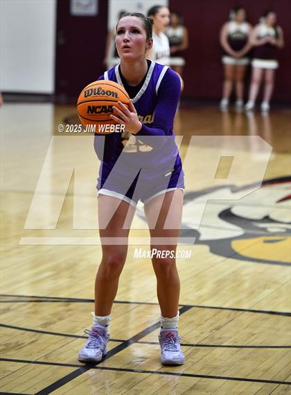 Thumbnail 2 in Central @ Warner photogallery.