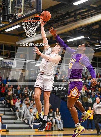 Thumbnail 1 in Pittsford Mendon vs East (NYSPHSAA Section 5 Class A Regional State Qualifier) photogallery.