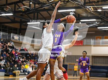 Thumbnail 1 in Pittsford Mendon vs East (NYSPHSAA Section 5 Class A Regional State Qualifier) photogallery.
