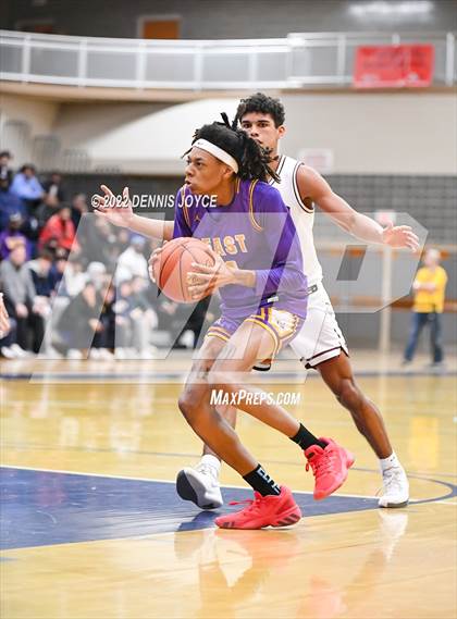 Thumbnail 2 in Pittsford Mendon vs East (NYSPHSAA Section 5 Class A Regional State Qualifier) photogallery.