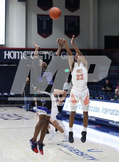 Thumbnail 2 in Capital Christian vs. Poly (MaxPreps MLK Classic) photogallery.