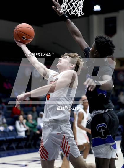 Thumbnail 3 in Capital Christian vs. Poly (MaxPreps MLK Classic) photogallery.