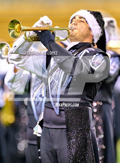 Thumbnail 1 in Vandegrift vs. Summer Creek (UIL 6A D2 Football Semifinal) photogallery.