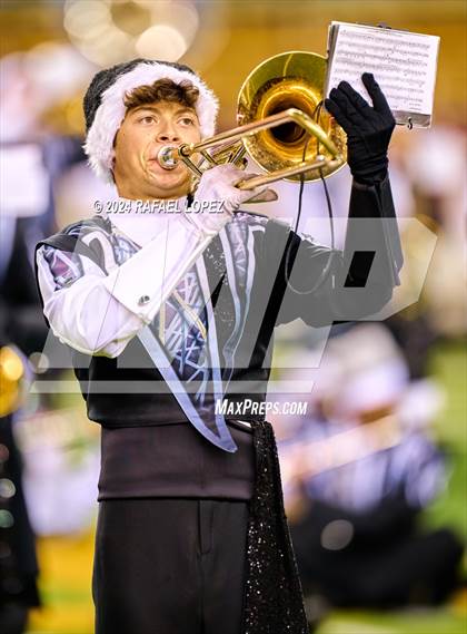 Thumbnail 1 in Vandegrift vs. Summer Creek (UIL 6A D2 Football Semifinal) photogallery.