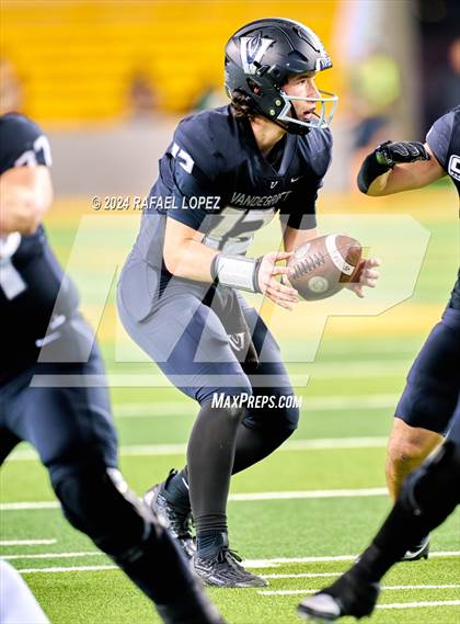 Thumbnail 1 in Vandegrift vs. Summer Creek (UIL 6A D2 Football Semifinal) photogallery.