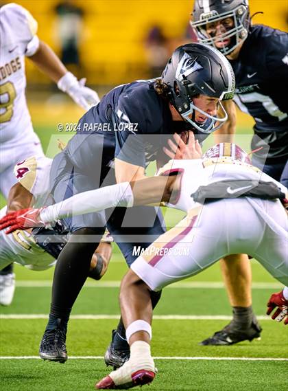 Thumbnail 2 in Vandegrift vs. Summer Creek (UIL 6A D2 Football Semifinal) photogallery.