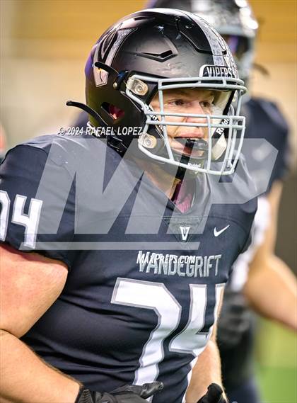 Thumbnail 3 in Vandegrift vs. Summer Creek (UIL 6A D2 Football Semifinal) photogallery.