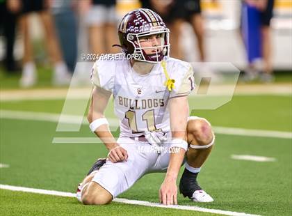 Thumbnail 3 in Vandegrift vs. Summer Creek (UIL 6A D2 Football Semifinal) photogallery.