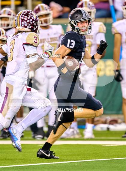 Thumbnail 3 in Vandegrift vs. Summer Creek (UIL 6A D2 Football Semifinal) photogallery.