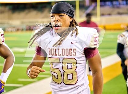 Thumbnail 2 in Vandegrift vs. Summer Creek (UIL 6A D2 Football Semifinal) photogallery.