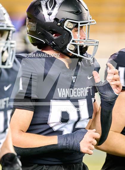 Thumbnail 2 in Vandegrift vs. Summer Creek (UIL 6A D2 Football Semifinal) photogallery.