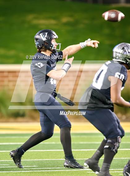 Thumbnail 1 in Vandegrift vs. Summer Creek (UIL 6A D2 Football Semifinal) photogallery.