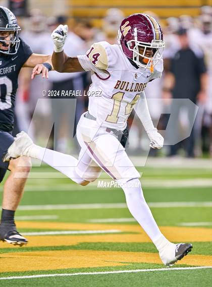 Thumbnail 3 in Vandegrift vs. Summer Creek (UIL 6A D2 Football Semifinal) photogallery.