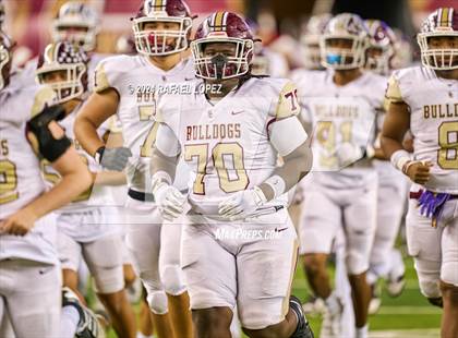 Thumbnail 3 in Vandegrift vs. Summer Creek (UIL 6A D2 Football Semifinal) photogallery.