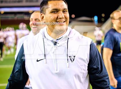 Thumbnail 1 in Vandegrift vs. Summer Creek (UIL 6A D2 Football Semifinal) photogallery.