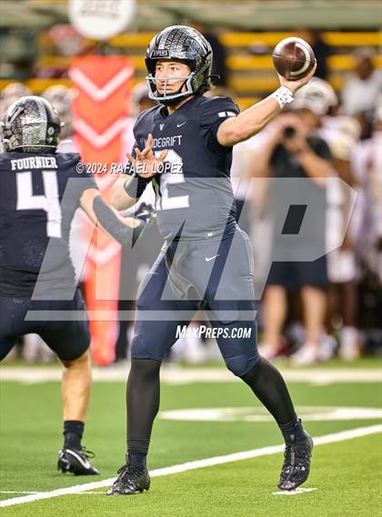 Thumbnail 1 in Vandegrift vs. Summer Creek (UIL 6A D2 Football Semifinal) photogallery.