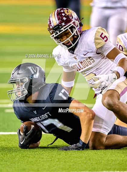 Thumbnail 1 in Vandegrift vs. Summer Creek (UIL 6A D2 Football Semifinal) photogallery.