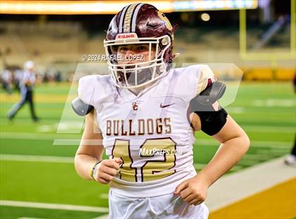 Thumbnail 1 in Vandegrift vs. Summer Creek (UIL 6A D2 Football Semifinal) photogallery.