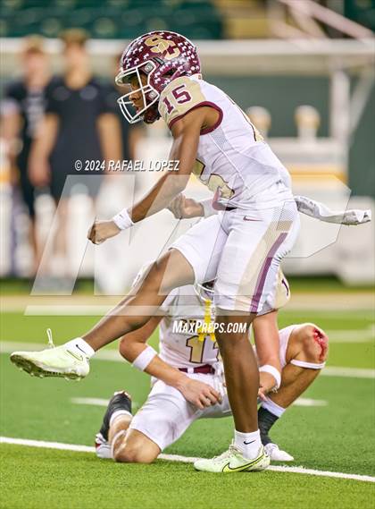 Thumbnail 3 in Vandegrift vs. Summer Creek (UIL 6A D2 Football Semifinal) photogallery.