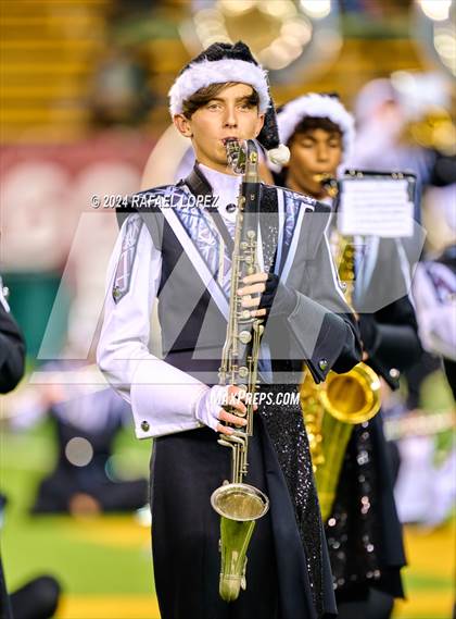 Thumbnail 1 in Vandegrift vs. Summer Creek (UIL 6A D2 Football Semifinal) photogallery.