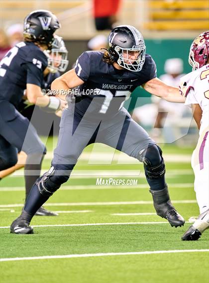Thumbnail 3 in Vandegrift vs. Summer Creek (UIL 6A D2 Football Semifinal) photogallery.