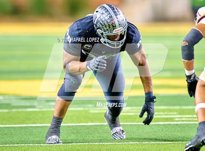 Thumbnail 2 in Vandegrift vs. Summer Creek (UIL 6A D2 Football Semifinal) photogallery.
