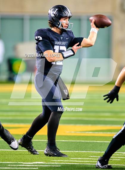 Thumbnail 2 in Vandegrift vs. Summer Creek (UIL 6A D2 Football Semifinal) photogallery.