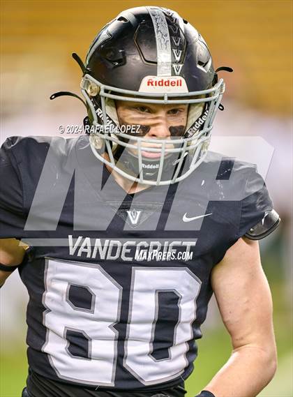 Thumbnail 3 in Vandegrift vs. Summer Creek (UIL 6A D2 Football Semifinal) photogallery.