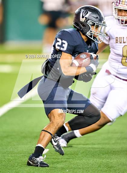 Thumbnail 3 in Vandegrift vs. Summer Creek (UIL 6A D2 Football Semifinal) photogallery.