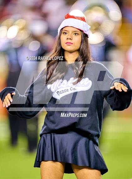 Thumbnail 3 in Vandegrift vs. Summer Creek (UIL 6A D2 Football Semifinal) photogallery.