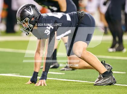 Thumbnail 2 in Vandegrift vs. Summer Creek (UIL 6A D2 Football Semifinal) photogallery.