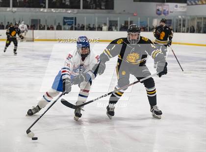 Thumbnail 1 in Fairport @ McQuaid Jesuit photogallery.