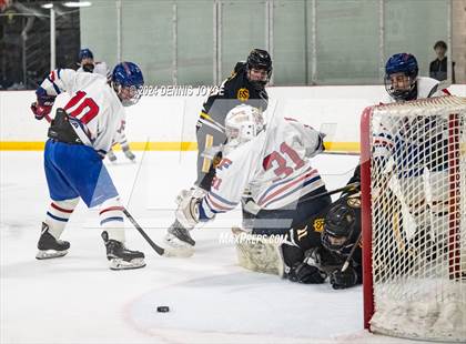 Thumbnail 2 in Fairport @ McQuaid Jesuit photogallery.