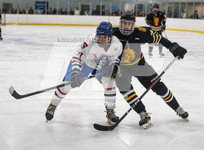 Thumbnail 2 in Fairport @ McQuaid Jesuit photogallery.