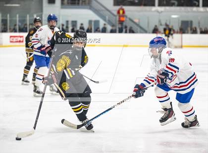 Thumbnail 2 in Fairport @ McQuaid Jesuit photogallery.