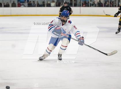 Thumbnail 3 in Fairport @ McQuaid Jesuit photogallery.