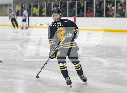 Thumbnail 3 in Fairport @ McQuaid Jesuit photogallery.
