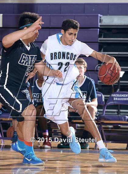 Thumbnail 2 in West Ranch vs. Clovis North (St. Hope Elite Classic) photogallery.