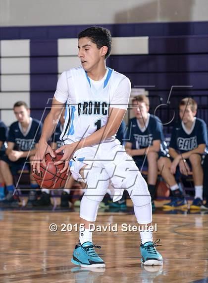 Thumbnail 2 in West Ranch vs. Clovis North (St. Hope Elite Classic) photogallery.