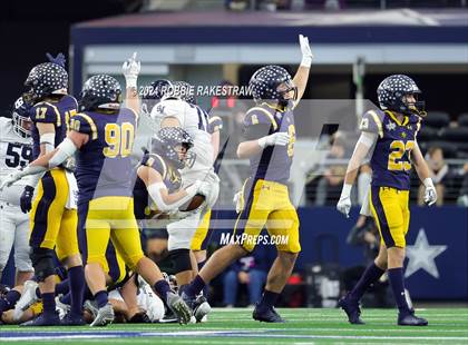 Thumbnail 2 in Smithson Valley @ Highland Park (UIL 5A Football Division I Final) photogallery.