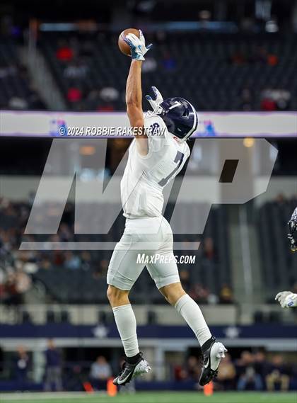 Thumbnail 1 in Smithson Valley @ Highland Park (UIL 5A Football Division I Final) photogallery.