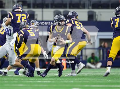 Thumbnail 2 in Smithson Valley @ Highland Park (UIL 5A Football Division I Final) photogallery.
