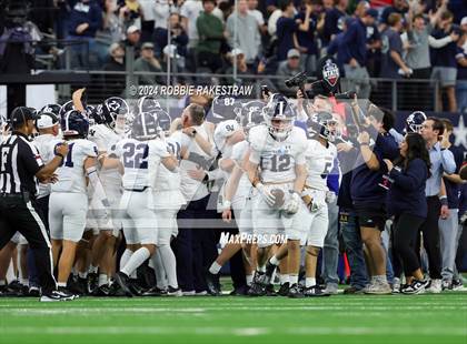 Thumbnail 1 in Smithson Valley @ Highland Park (UIL 5A Football Division I Final) photogallery.