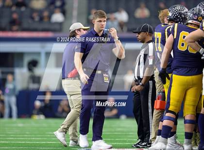 Thumbnail 1 in Smithson Valley @ Highland Park (UIL 5A Football Division I Final) photogallery.