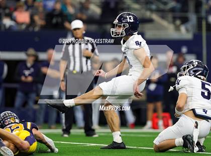 Thumbnail 1 in Smithson Valley @ Highland Park (UIL 5A Football Division I Final) photogallery.