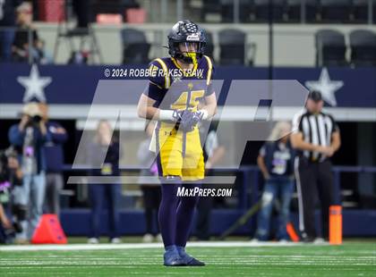 Thumbnail 1 in Smithson Valley @ Highland Park (UIL 5A Football Division I Final) photogallery.