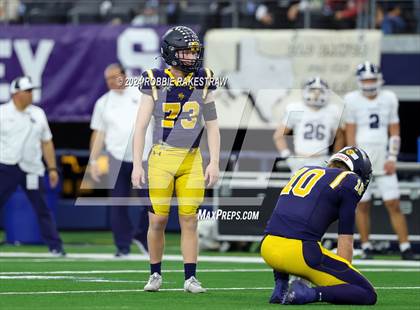 Thumbnail 2 in Smithson Valley @ Highland Park (UIL 5A Football Division I Final) photogallery.
